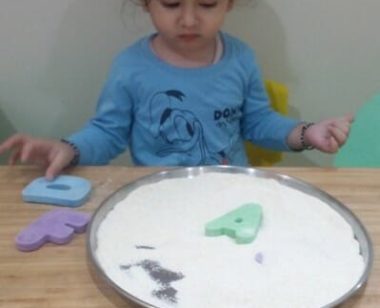 I love to study with play